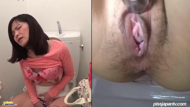 Wife Masturbation - Japanese wife masturbation in the park porn videos - ClipHunter Porn
